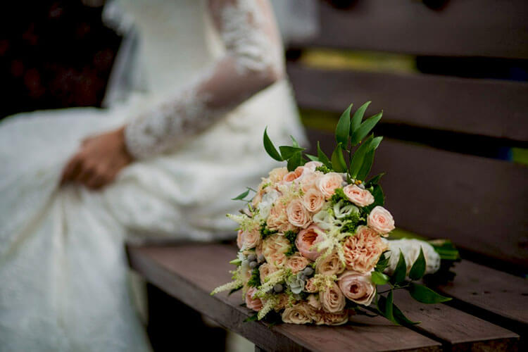 how to choose the right bouquet for the bride